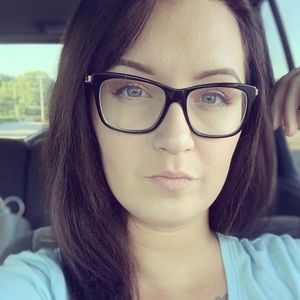 Meet your Posher, Tonya